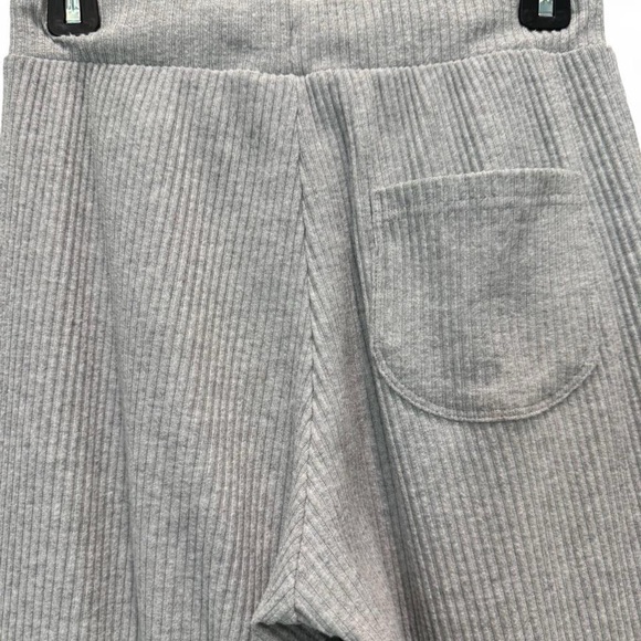 Alo Yoga Muse Sweatpants - Picture 7 of 10